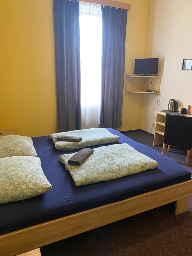 Penzion Lara Ceske Budejovice Kültér fotó