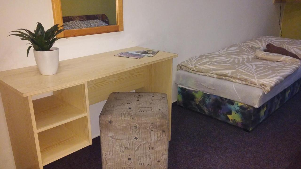 Penzion Lara Ceske Budejovice Kültér fotó