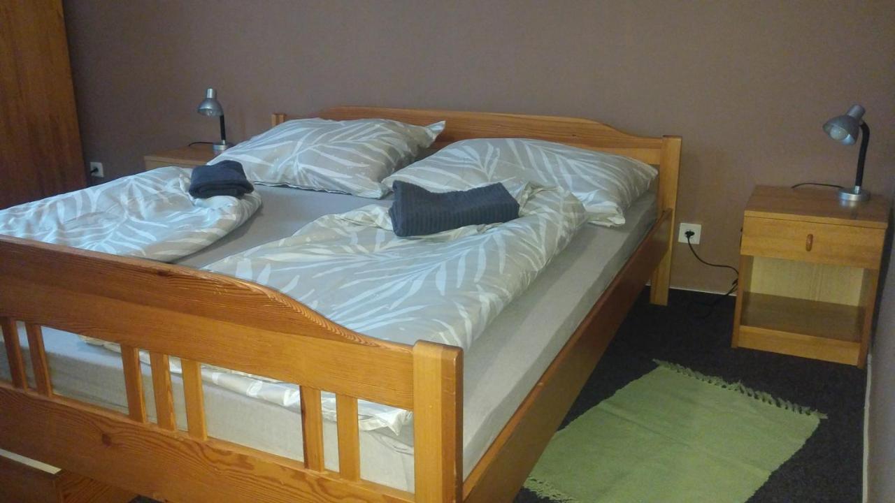 Penzion Lara Ceske Budejovice Kültér fotó